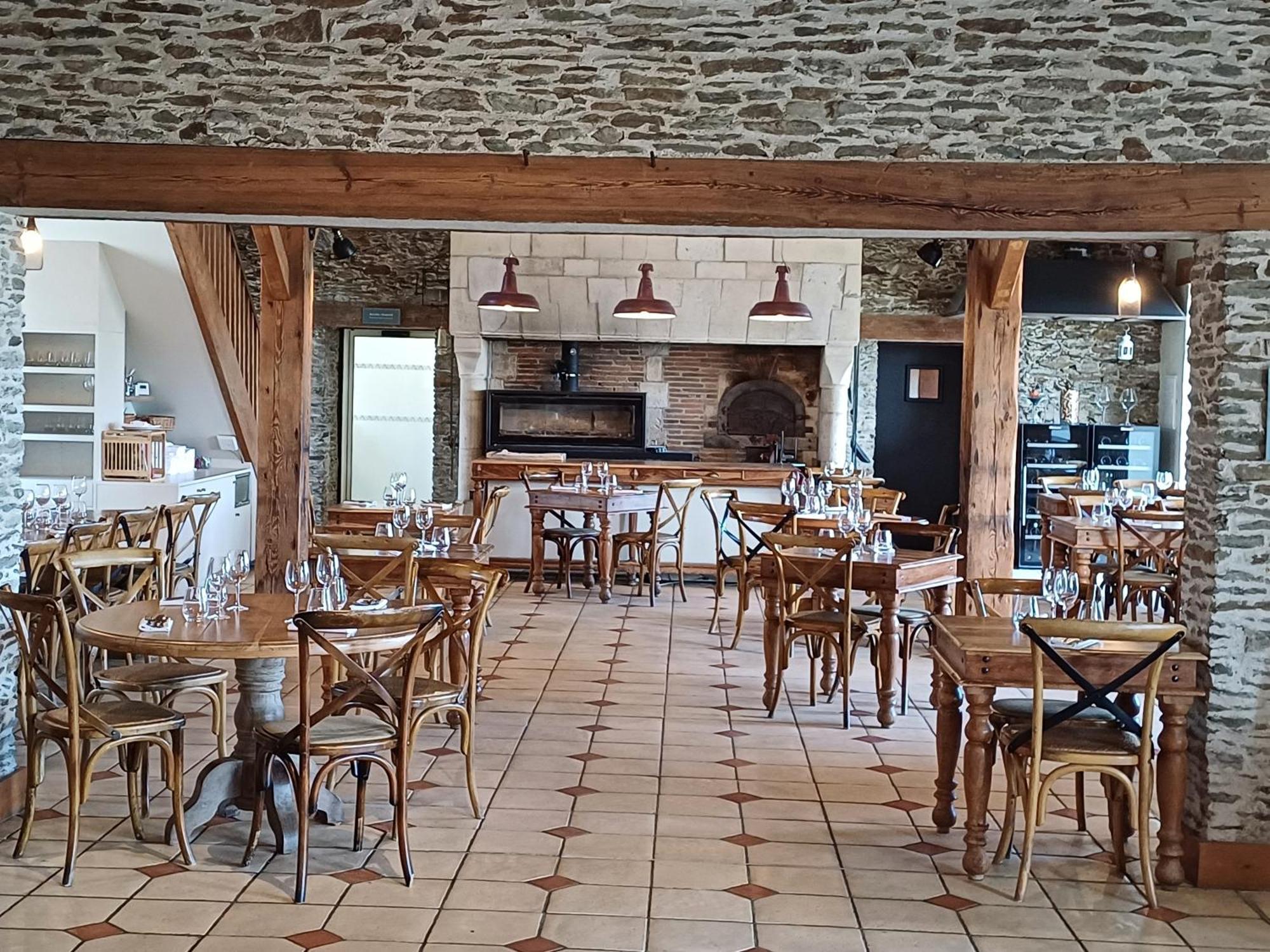 Hotel Éco-Domaine La Fontaine Pornic Esterno foto